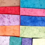 PAPEL BATIK- 59 X 82 NUEVO ESTAMPADO MANCHA OCRE